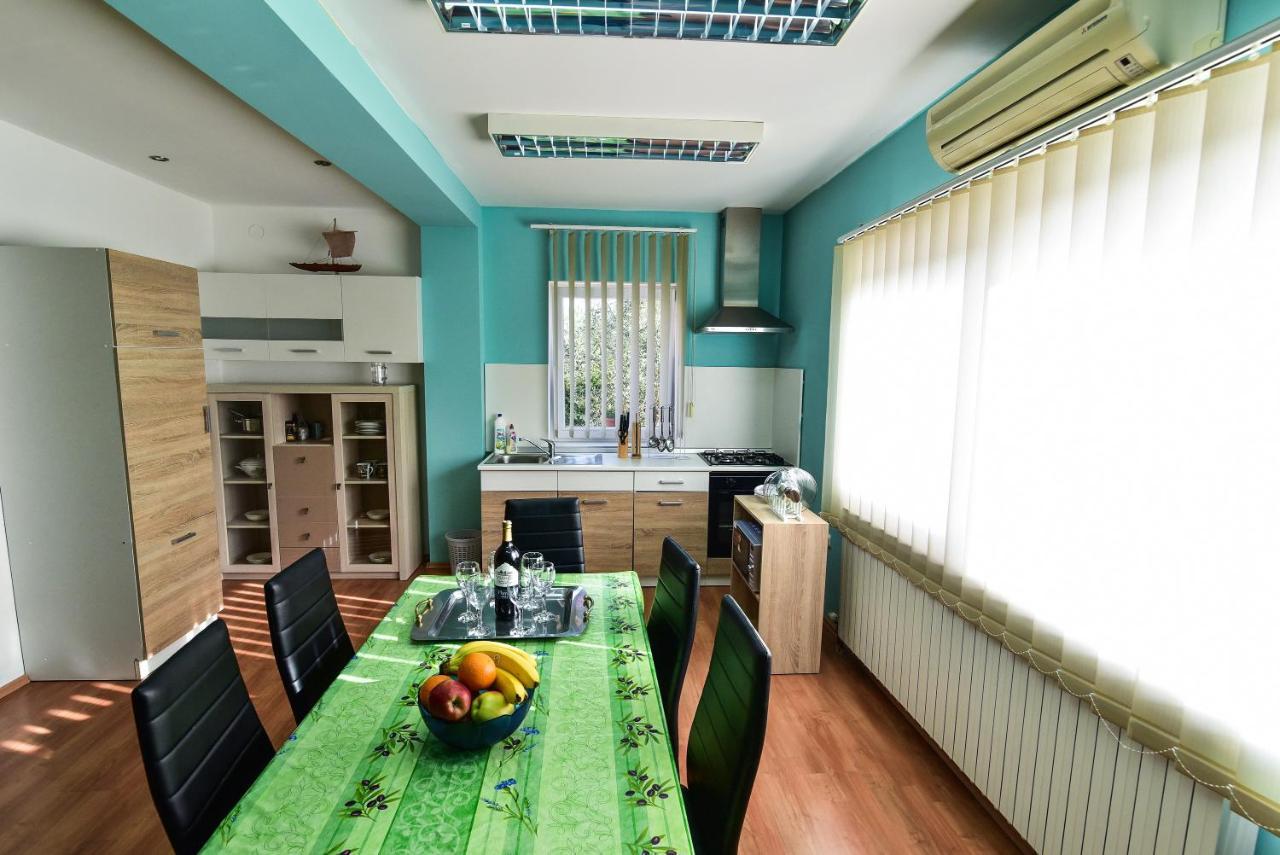 L&L Holiday Apartment Задар Экстерьер фото