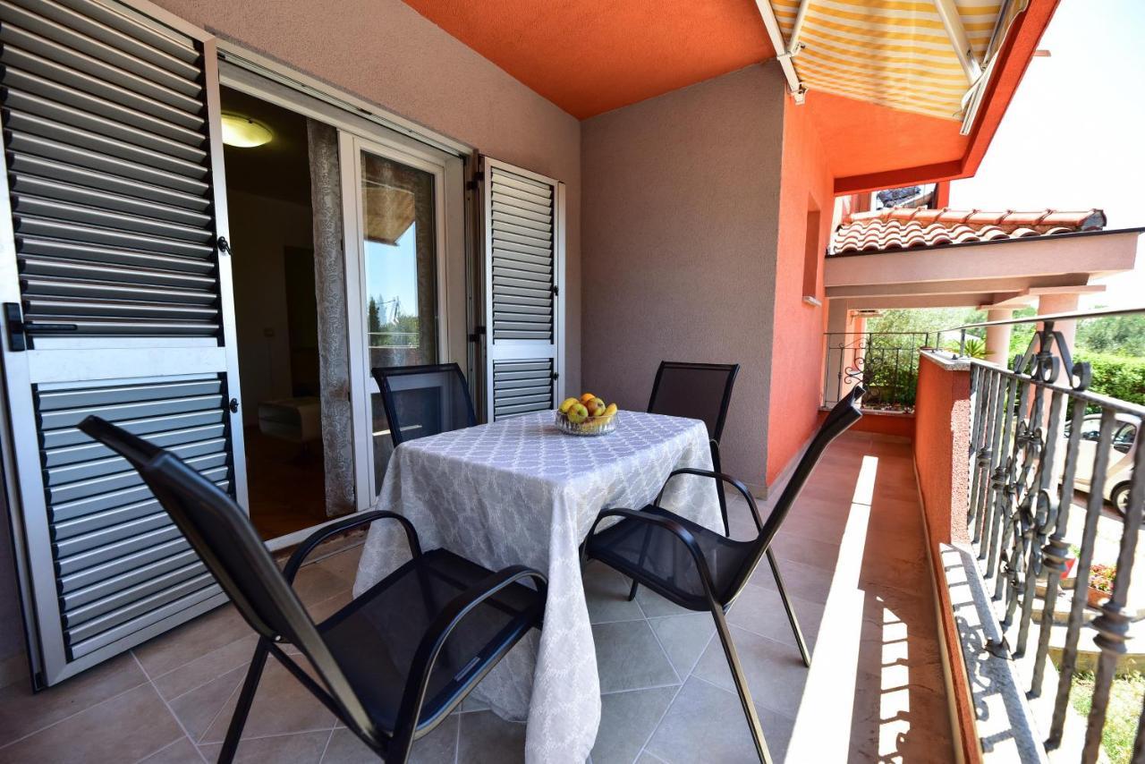 L&L Holiday Apartment Задар Экстерьер фото